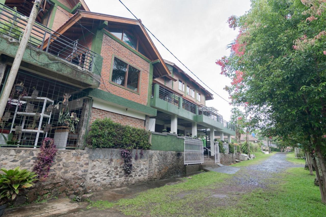 Samakta Guest House Lembang Zewnętrze zdjęcie